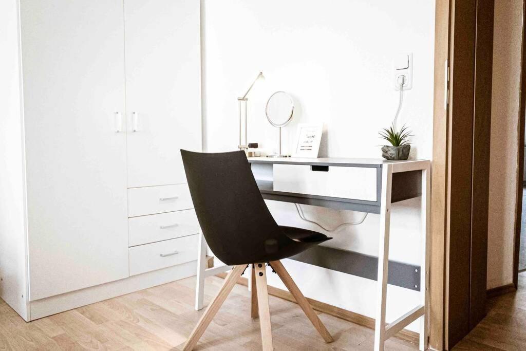 Top Moderne Wohnung In Leipziger Altbau - Netflix Inklusive Экстерьер фото